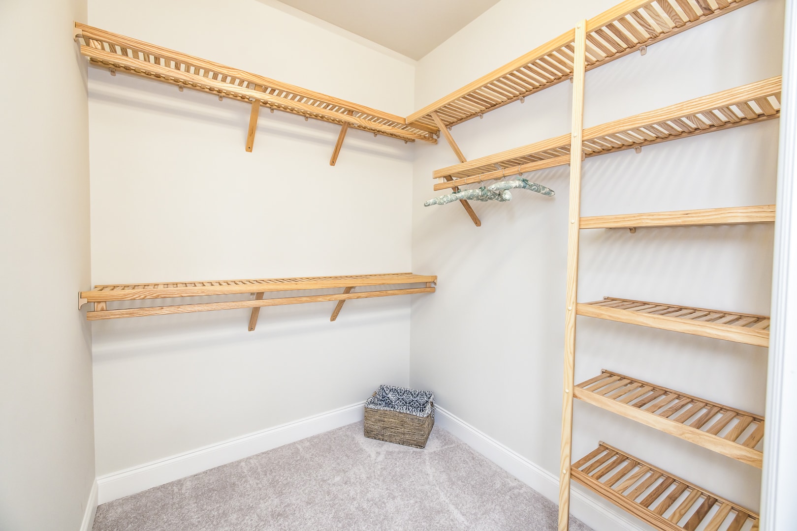 Boca master closet